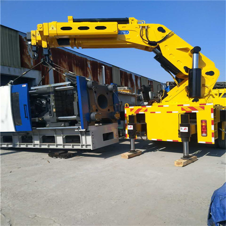 团风 大吨位折臂吊出租费用解析：一小时租赁多少钱