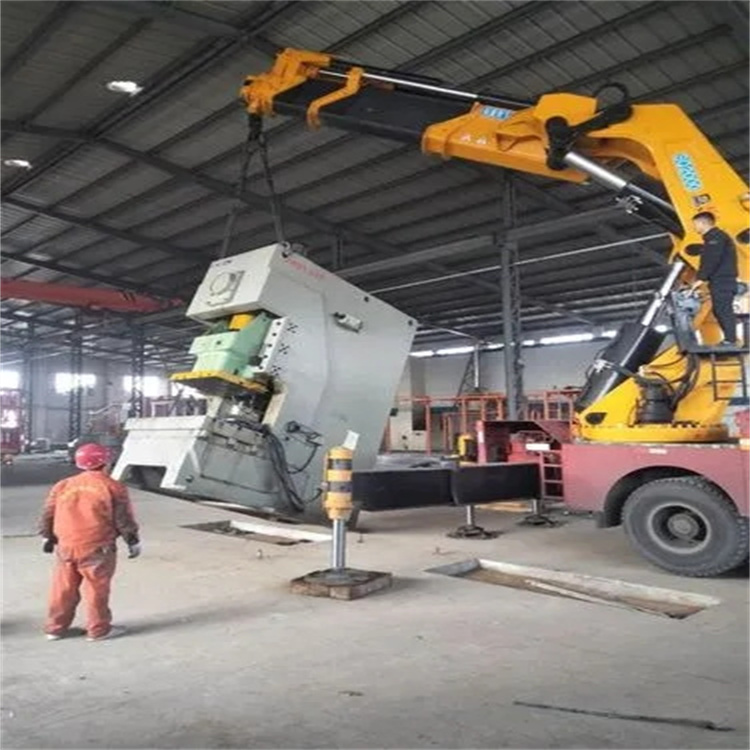 团风80吨折臂吊车出租附近电话